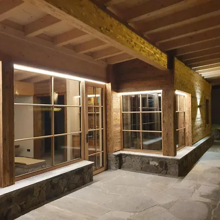 فندق Giessenbach 4*