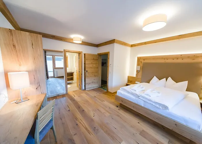 Hotel Giessenbach 4*